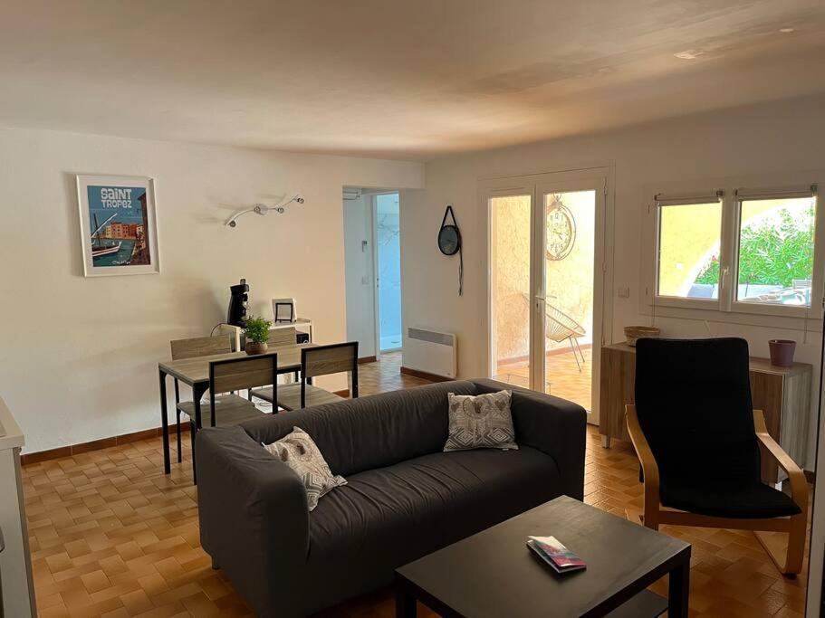 Bas De Villa 70M2 Independant Avec Espace Jacuzzi Prive Le Lavandou Extérieur photo