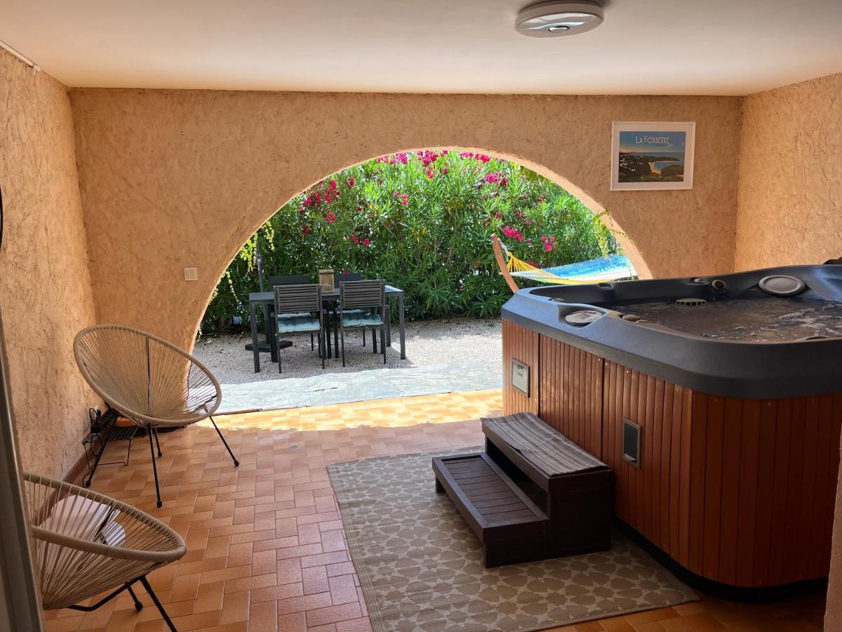 Bas De Villa 70M2 Independant Avec Espace Jacuzzi Prive Le Lavandou Extérieur photo