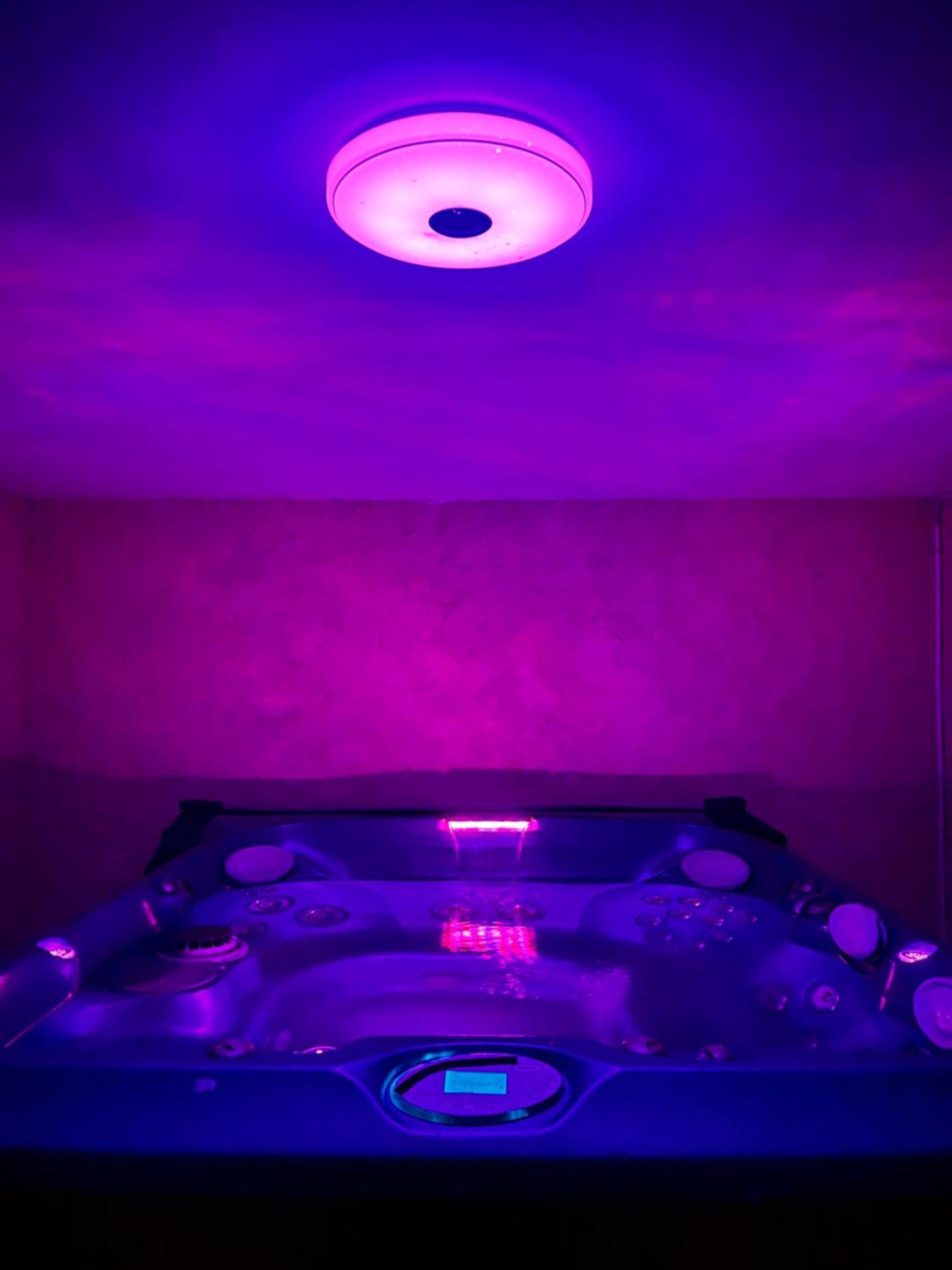 Bas De Villa 70M2 Independant Avec Espace Jacuzzi Prive Le Lavandou Extérieur photo